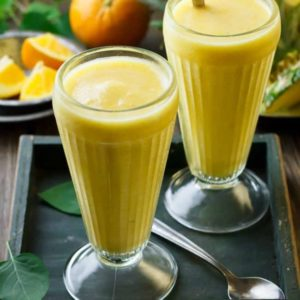 Smoothies with citrus fruits, ginger and kefir